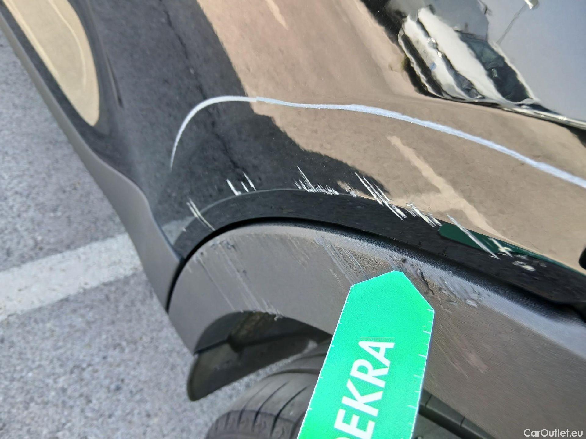  Volvo  XC 40 VOLVO XC40 / 2021 / 5P / todoterreno 1.5 T4 Recharge PHEV Essential Auto #17