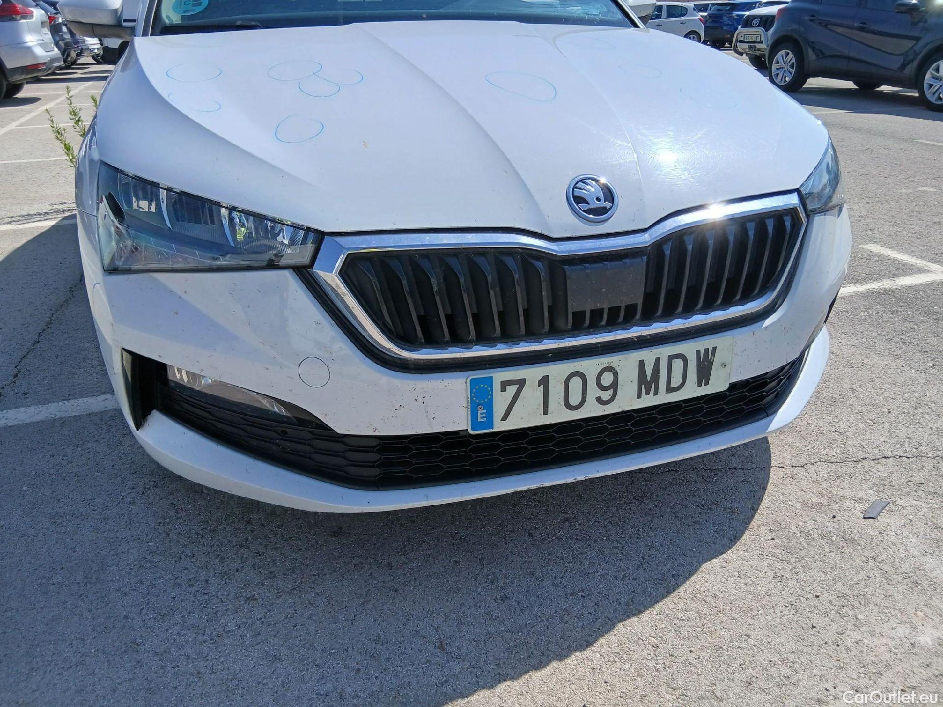  Skoda  Scala SKODA  / 2019 / 5P / berlina con portón 1.0 TSI 81KW (110 CV) Ambition #5