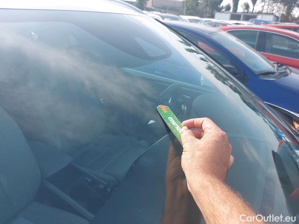  Volvo  XC 40 VOLVO XC40 / 2021 / 5P / todoterreno 1.5 T4 Twin Recharge Core Auto #2