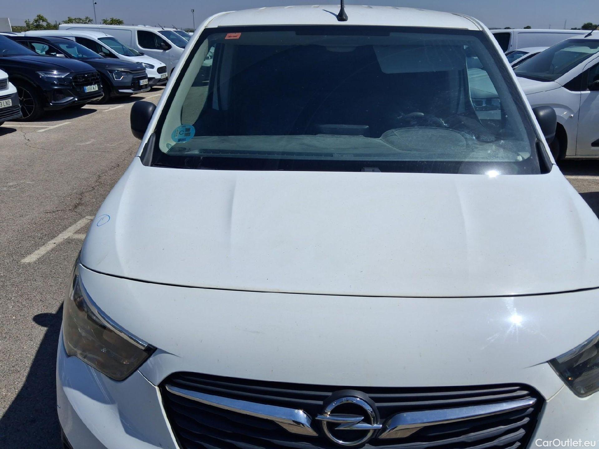  Opel  Combo OPEL  / 2018 / 3P / furgón derivado de turismo 1.5 TD 56kW (75CV) Express L H1 650kg #26