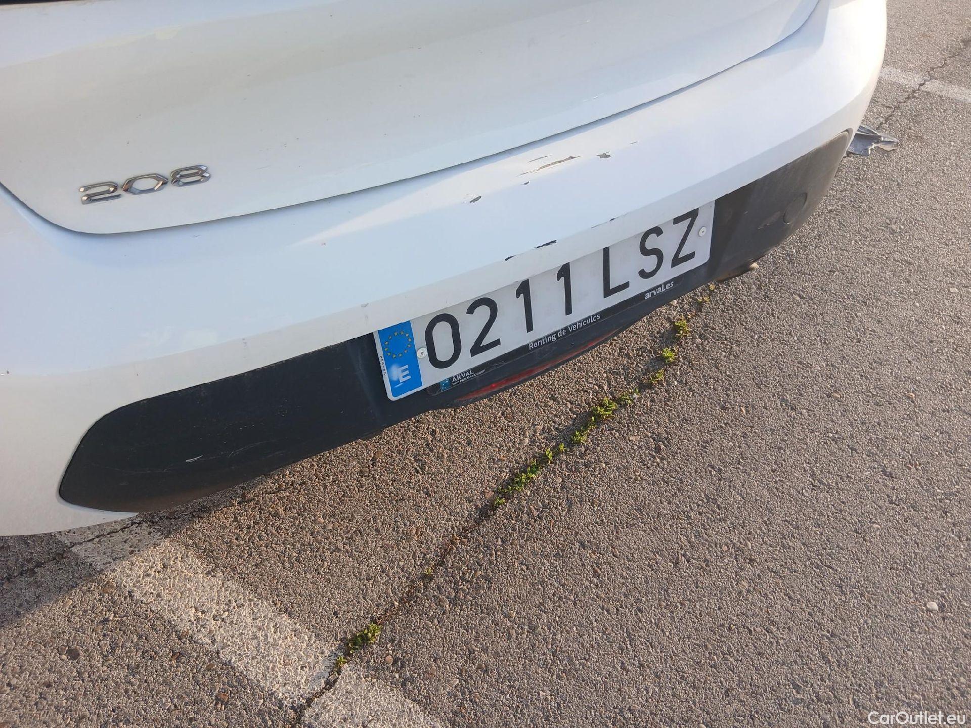  Peugeot  208 PEUGEOT  / 2019 / 5P / berlina con portón BlueHDi 73kW (100CV) Active #27