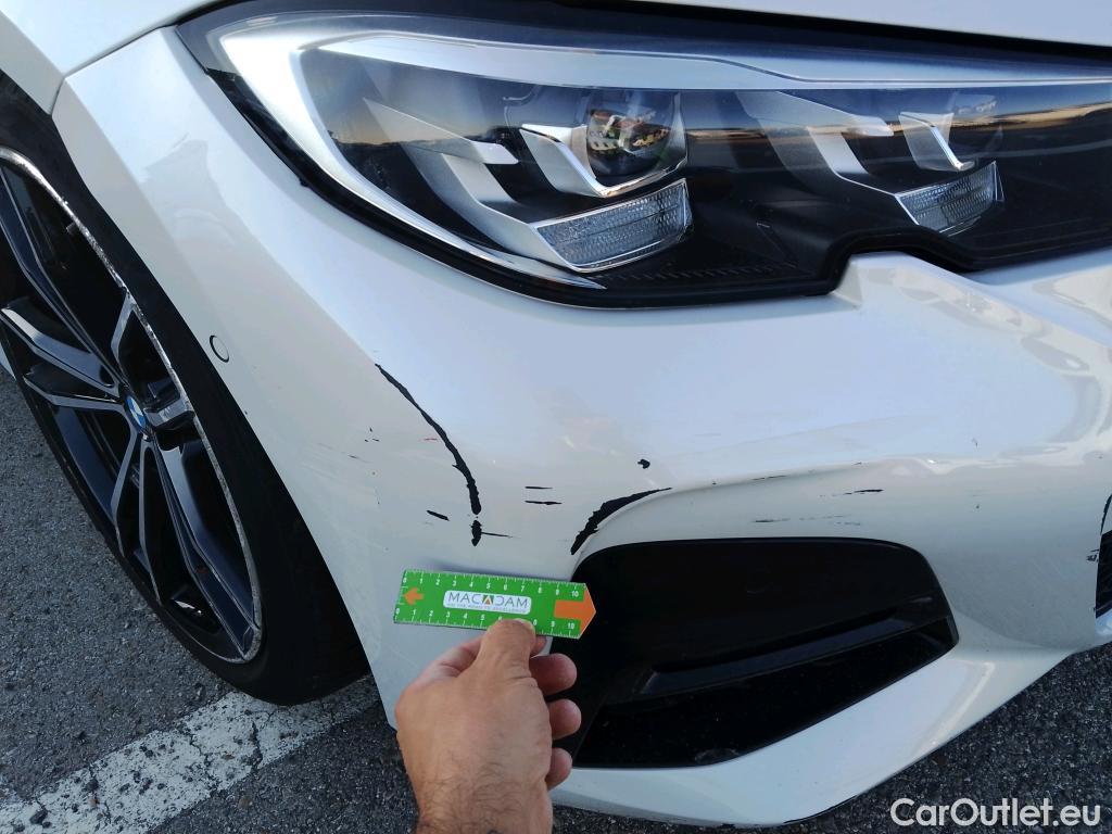  Bmw  Serie 3 BMW  / 2018 / 4P / sedán 320d Auto. #PAQUETE M# #19