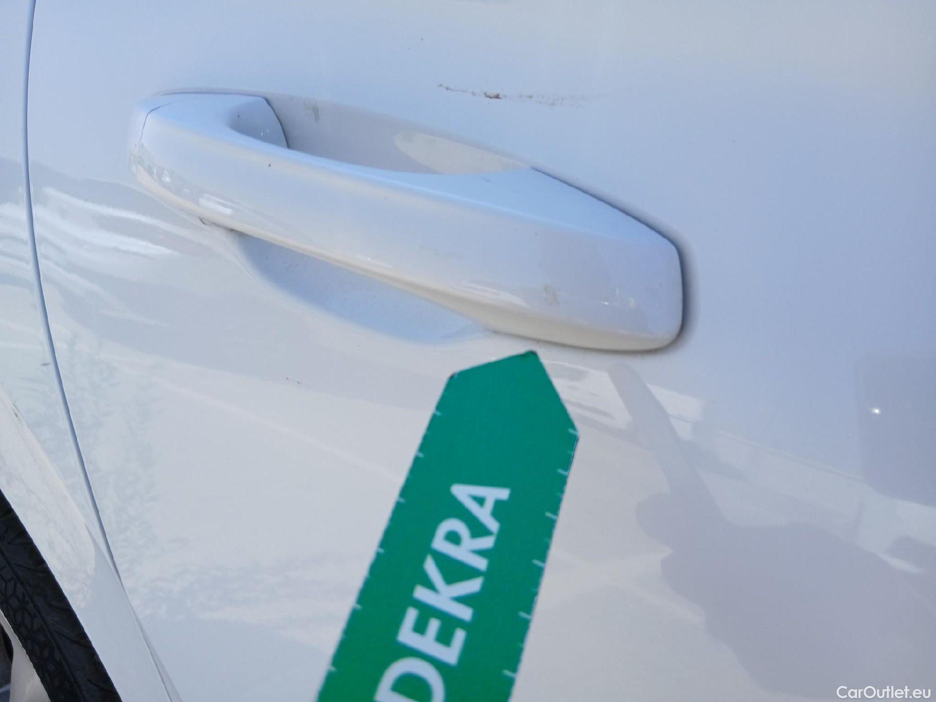  Skoda  Scala SKODA  / 2019 / 5P / berlina con portón 1.0 TSI 81KW (110 CV) Ambition #44