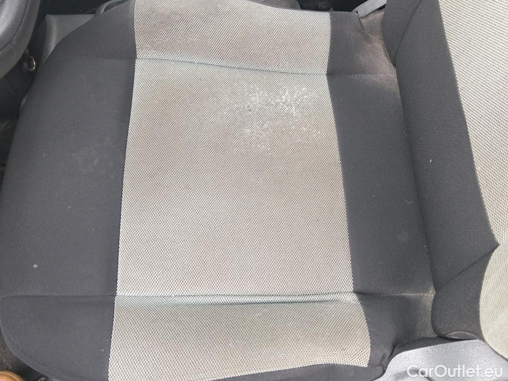  Citroen  Berlingo CITROEN  / 2018 / 5P / monovolumen compacto Talla M BlueHDi 100 S&S FEEL #27