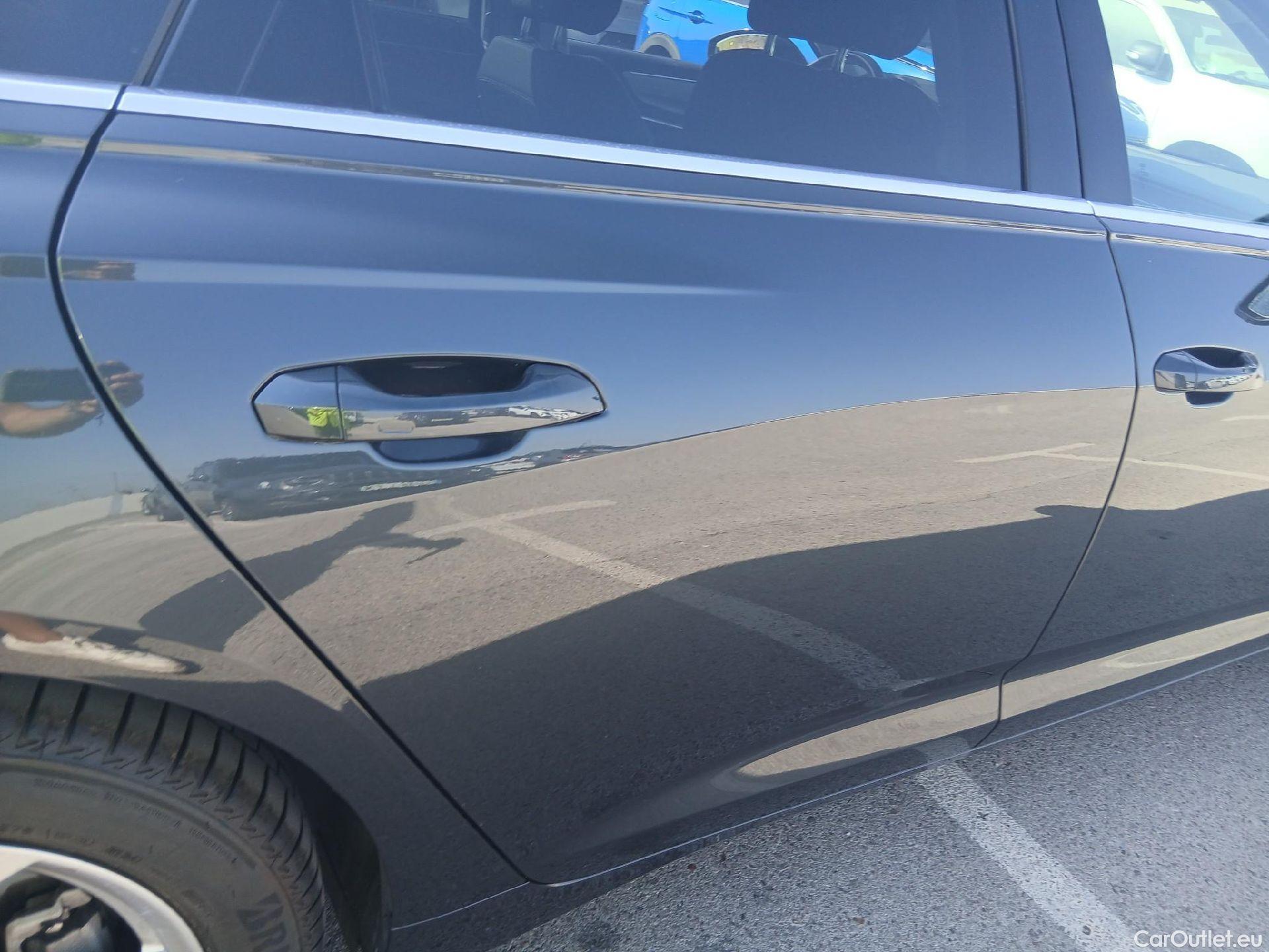  Audi  A6 AUDI  / 2018 / 4P / sedán 50 TFSIe quattro S tronic Sport Competit #27
