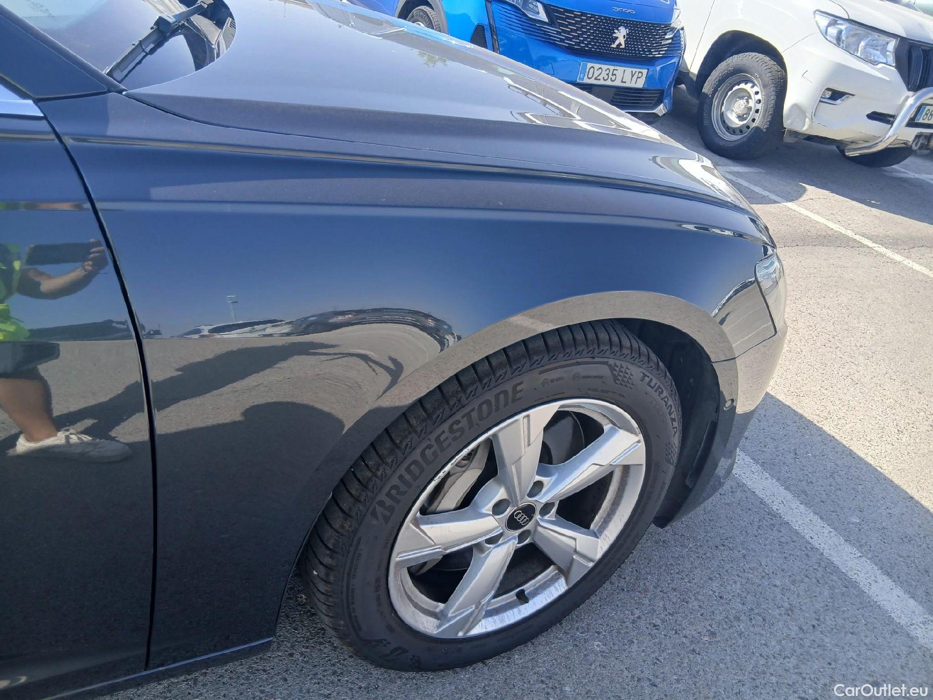  Audi  A6 AUDI  / 2018 / 4P / sedán 50 TFSIe quattro S tronic Sport Competit #29