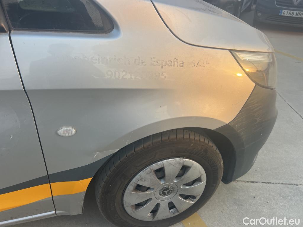  Mercedes  Vito MERCEDES-BENZ  / 2014 / 4P / furgón 111 CDI Larga #13