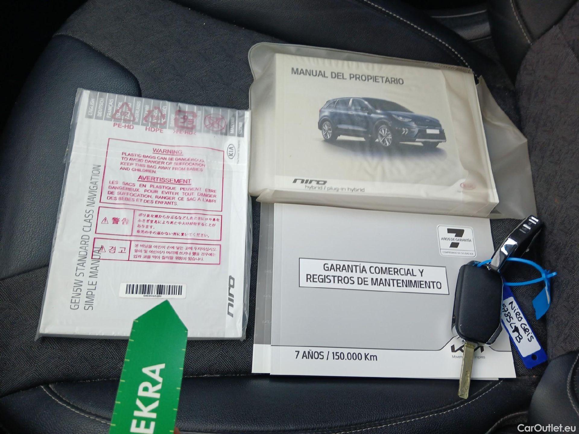  KIA  Niro KIA  / 2019 / 5P / crossover 1.6 GDi HEV 104kW (141CV) Drive #1