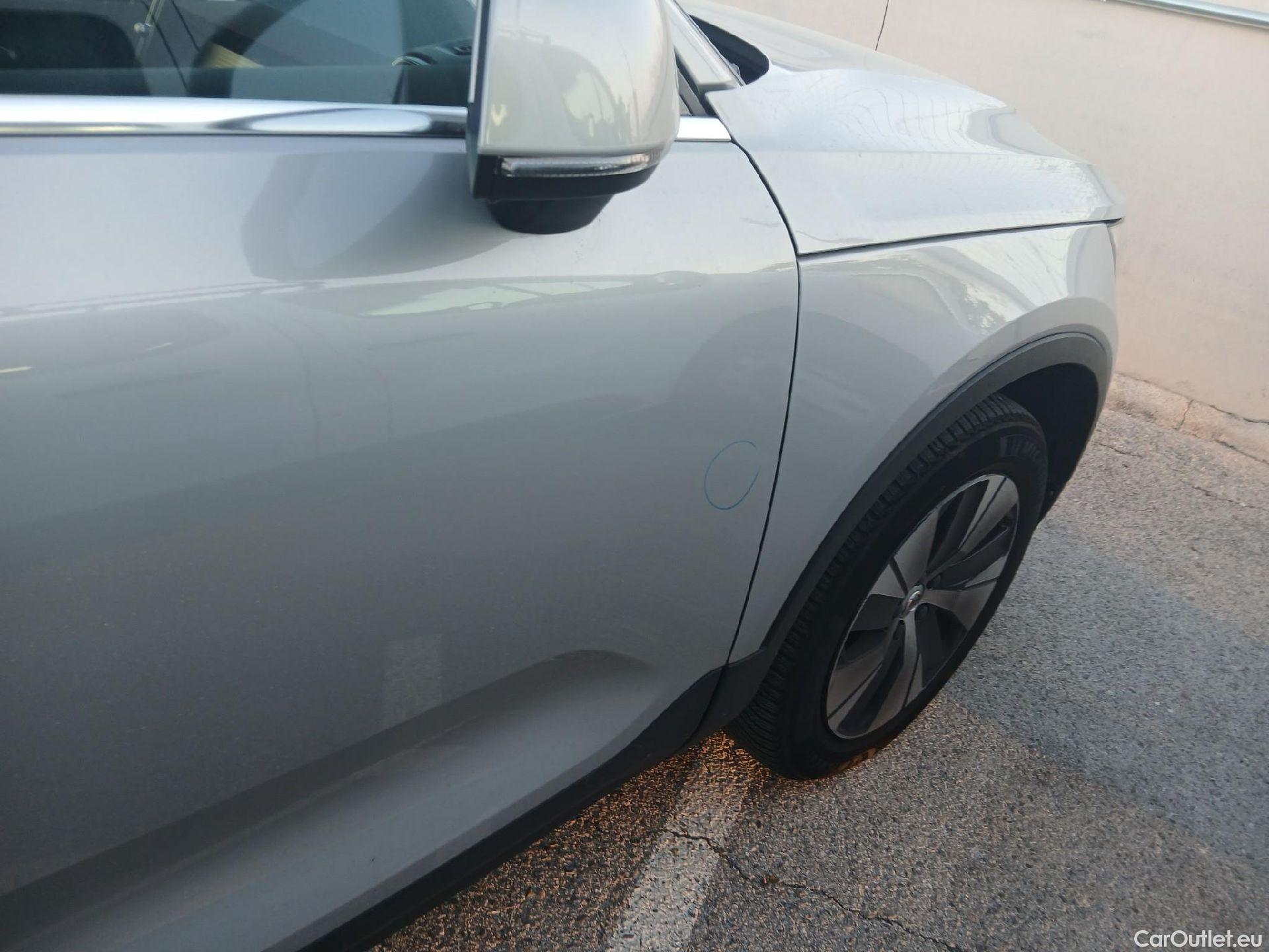  Volvo  XC 40 VOLVO XC40 / 2021 / 5P / todoterreno 1.5 T4 Recharge PHEV Core Auto #11