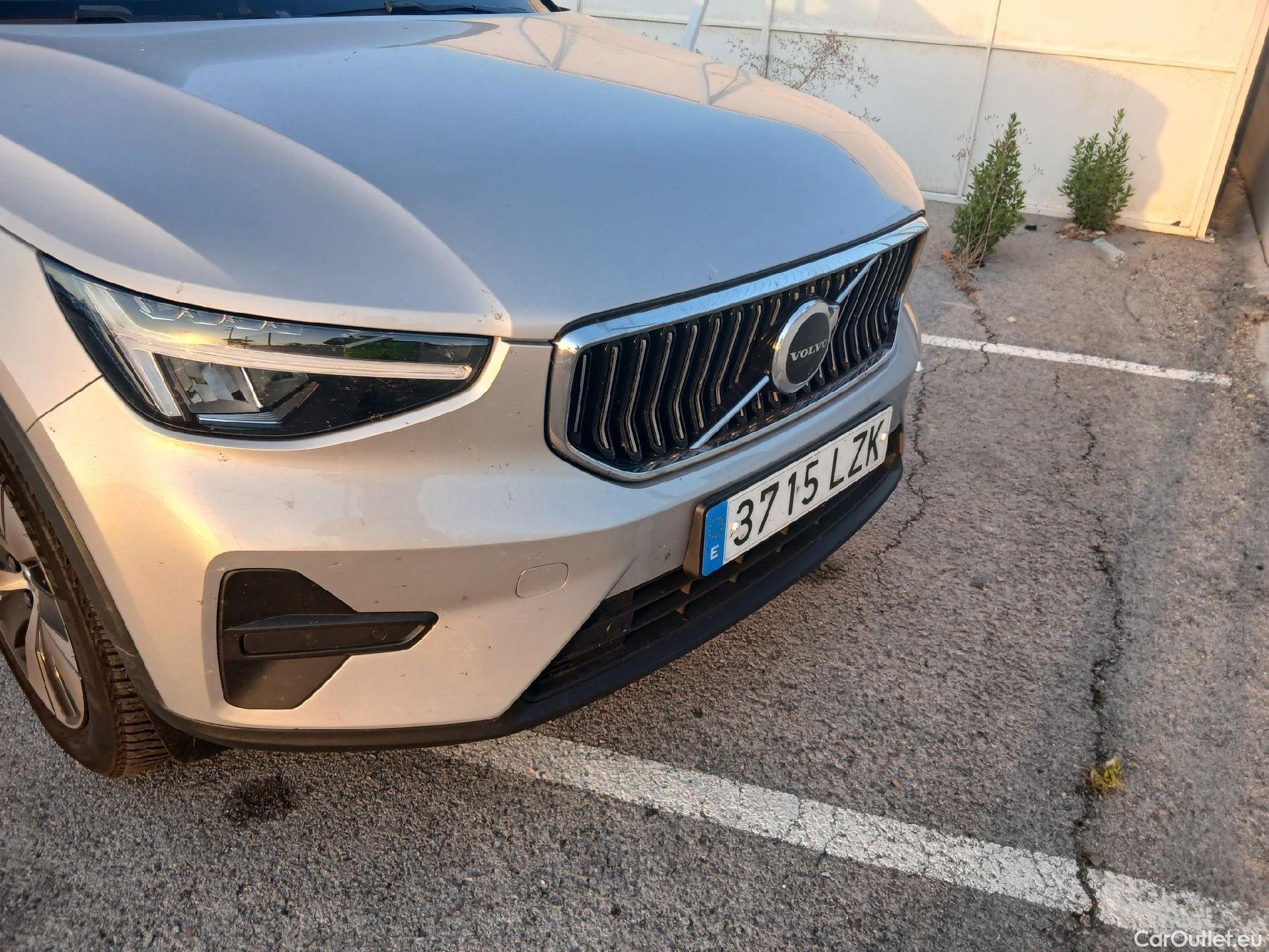  Volvo  XC 40 VOLVO XC40 / 2021 / 5P / todoterreno 1.5 T4 Recharge PHEV Core Auto #1