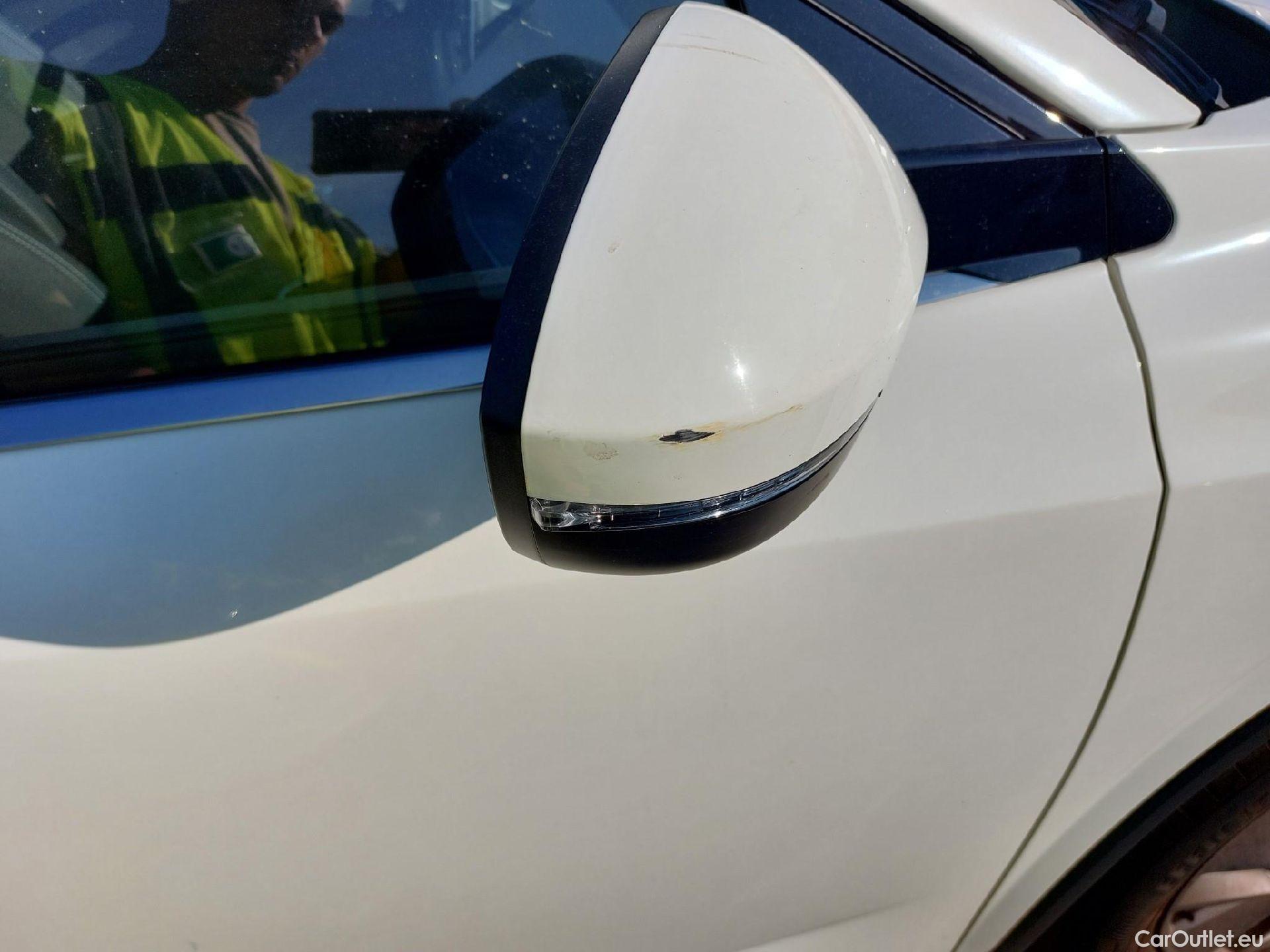  Nissan  Qashqai NISSAN  / 2021 / 5P / todoterreno DIG-T 103kW (140CV) mHEV 4x2 Acenta #14