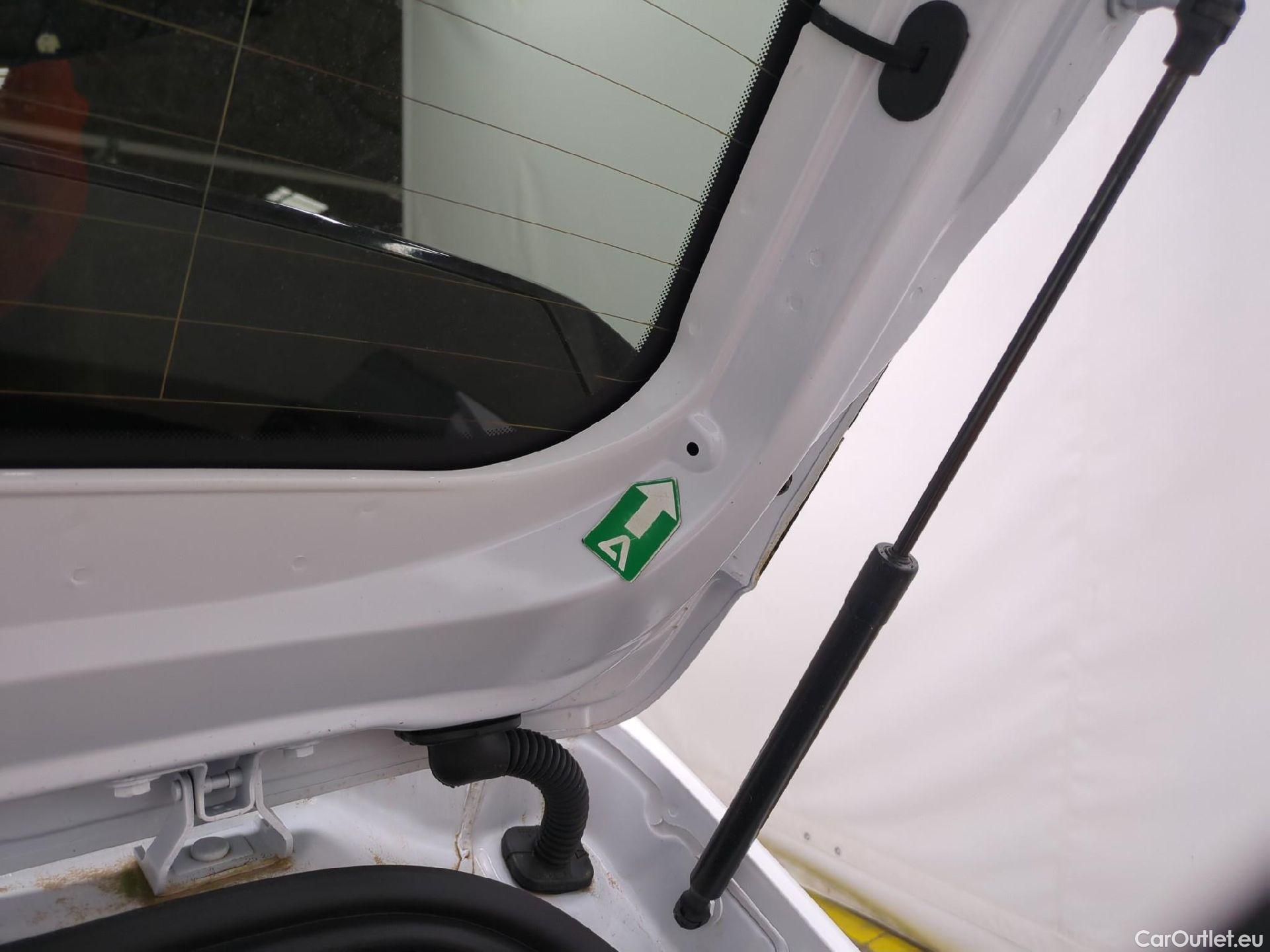  Peugeot  208  Style 1.2 PureTech 75CV BVM5 E6d #1