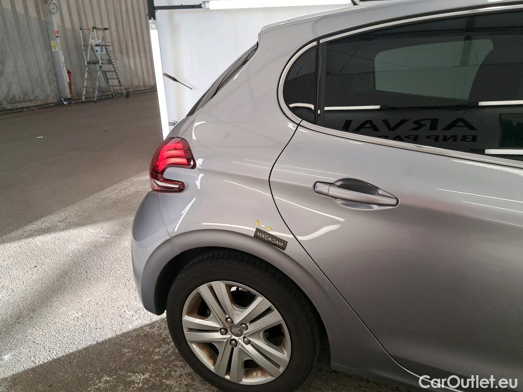  Peugeot  208  Allure Business 1.2 PureTech 110CV BVM6 E6dT #15