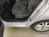  Volkswagen  Touran  2.0 TDi Highline 90kW/122pk  5D/P Man-6 #30