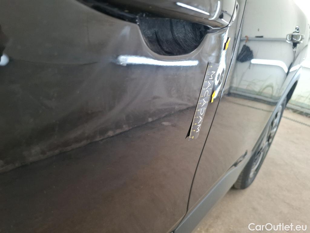 Citroen  C4  X Feel Pack 1.2 PureTech 130CV BVA8 6E #3