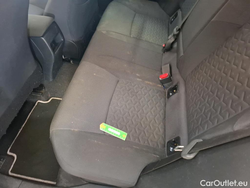  Toyota  Corolla TOYOTA  / 2018 / 5P / Berline Hybride 122h Dynamic Business Stage Acad #47