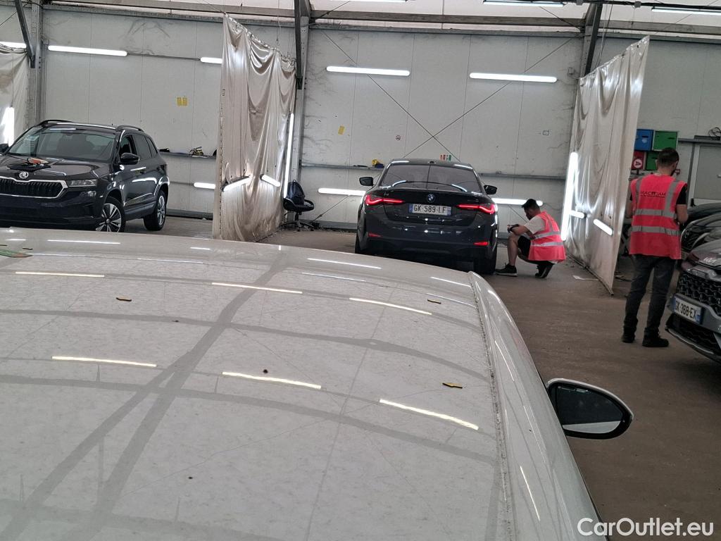  Volkswagen  Golf  VOLKSWAGEN / 2020 / 5P / Berline 2.0 TDI SCR 150 DSG7 Life Soci Busi #7