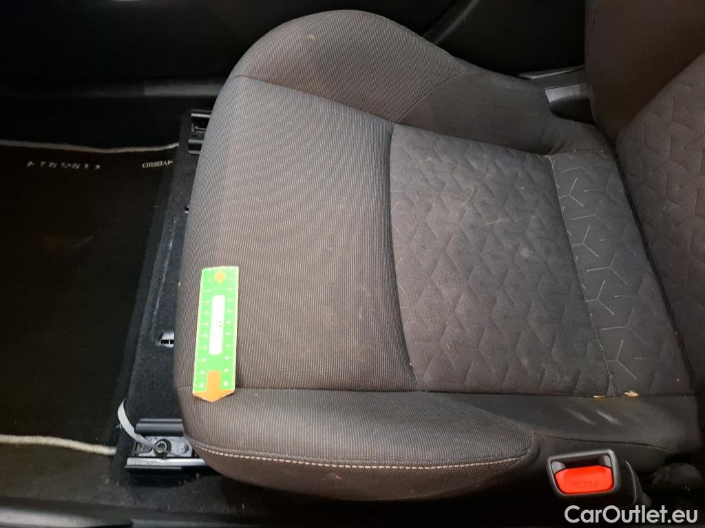  Toyota  Corolla TOYOTA  / 2018 / 5P / Berline Hybride 122h Dynamic Business Stage Acad #45