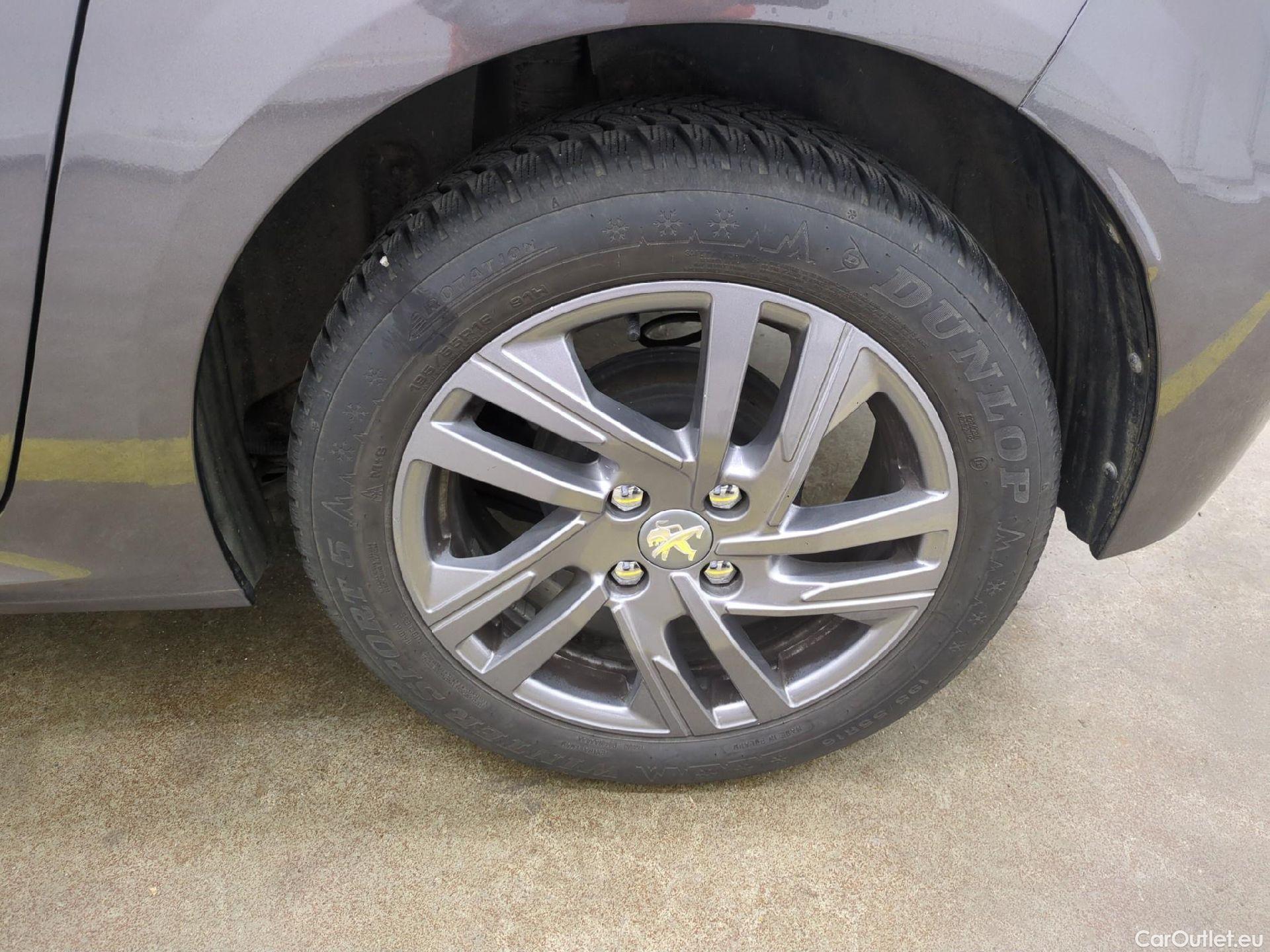 Peugeot  208  Active Business 1.2 PureTech #5