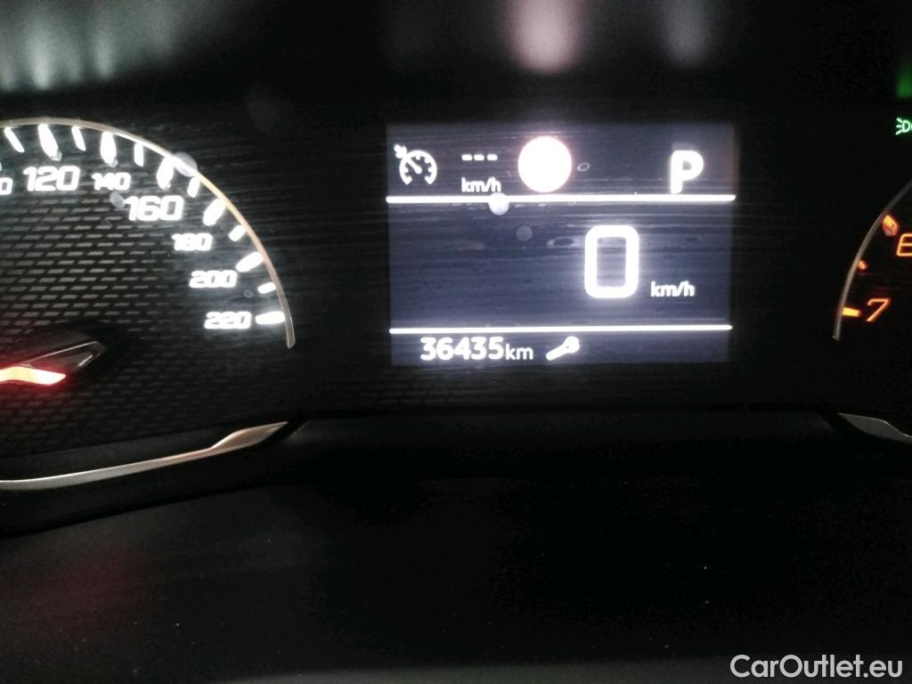  Peugeot  2008  Allure 1.5 HDi 130CV BVA8 E6d #3