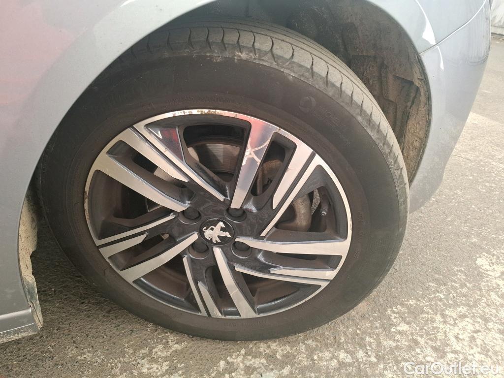  Peugeot  208  Allure Pack 1.2 PureTech 100CV BVM6 E6d #5