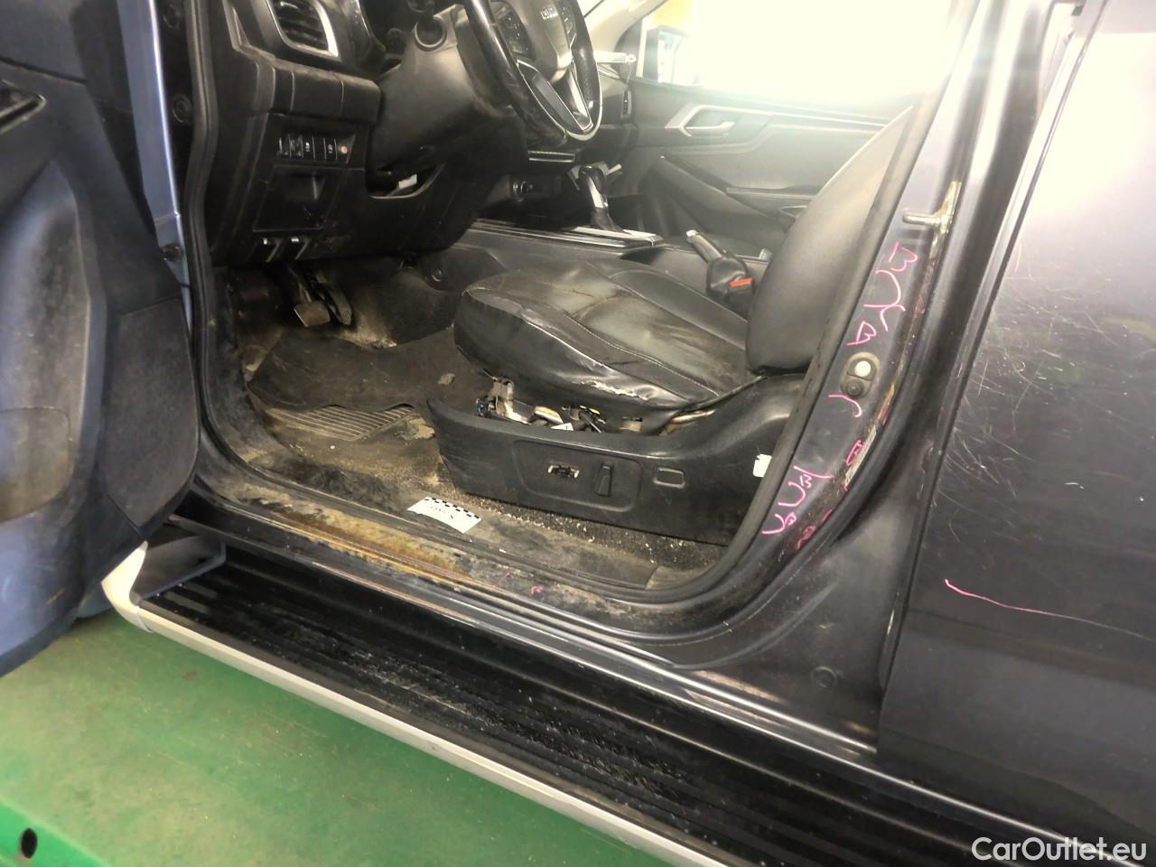  Isuzu  D-Max  1.9 DC XRL Aut 4d #13