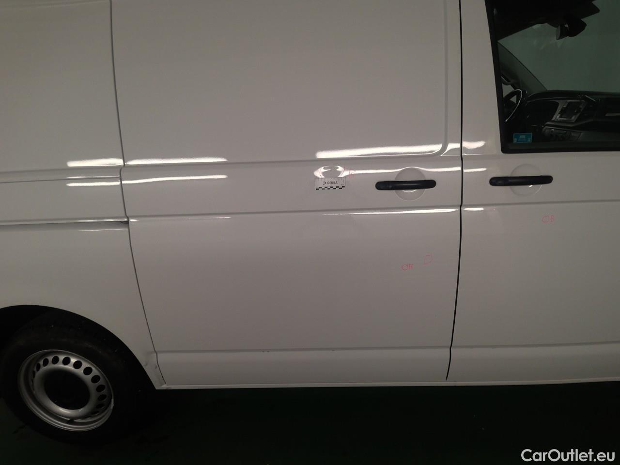  Volkswagen  Transporter T6 TDI 150 28 L1H1 A CV 4M #6