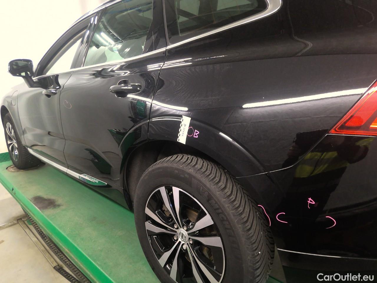  Volvo  XC60  T6 350 Co.Ed.Rec. AWD Aut #12