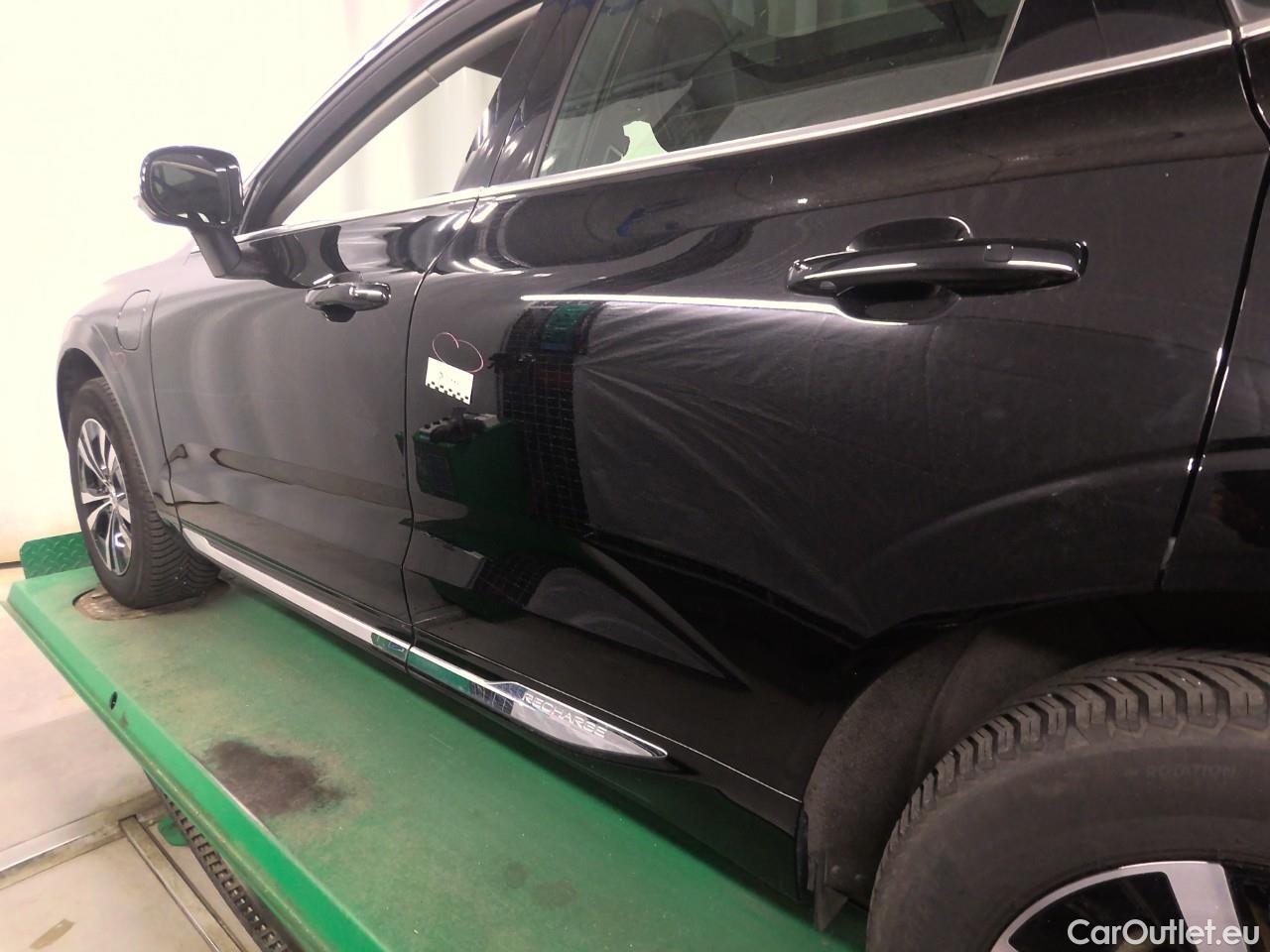  Volvo  XC60  T6 350 Co.Ed.Rec. AWD Aut #13