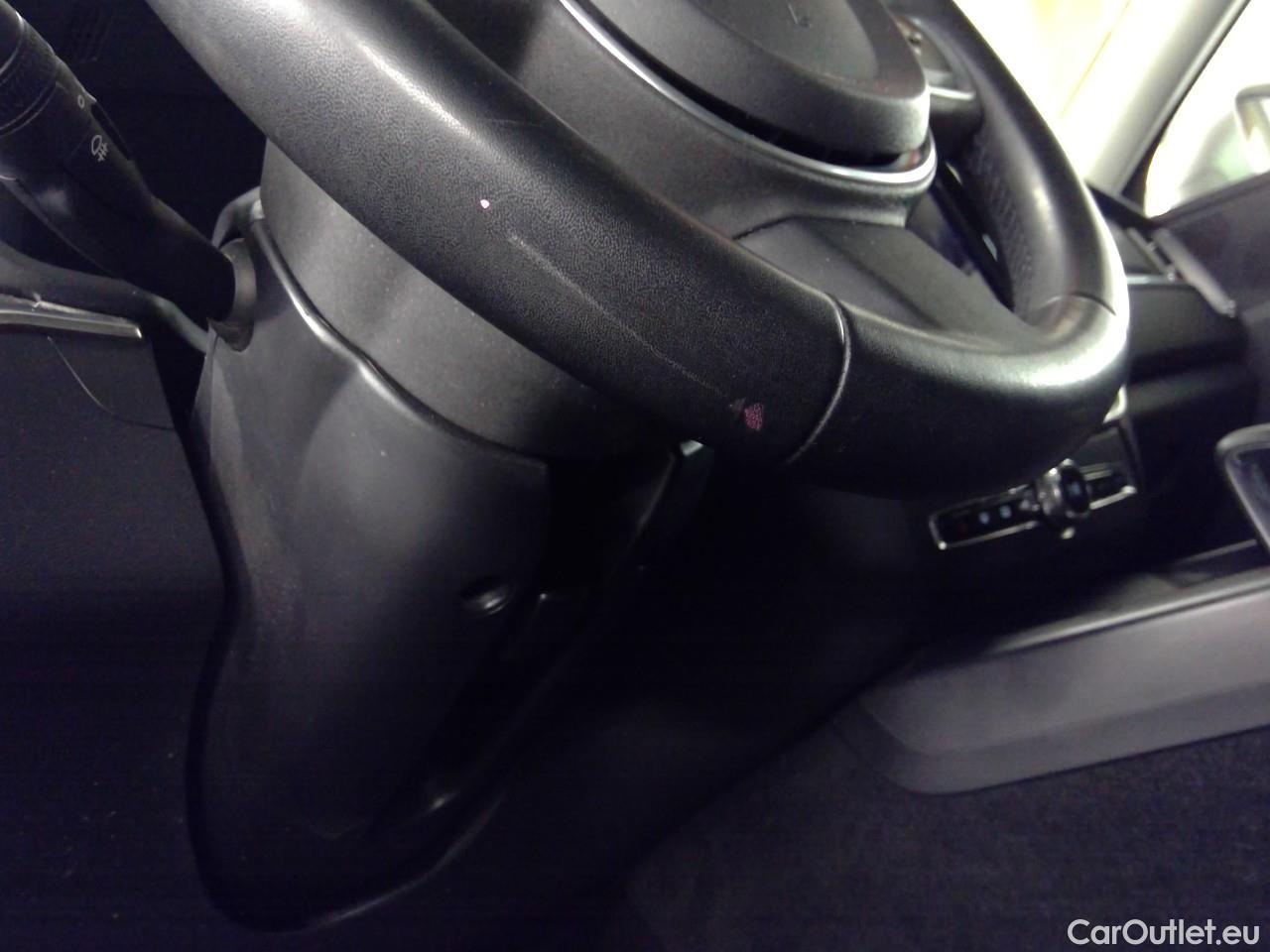  Volvo  XC60  T6 350 Co.Ed.Rec. AWD Aut #8