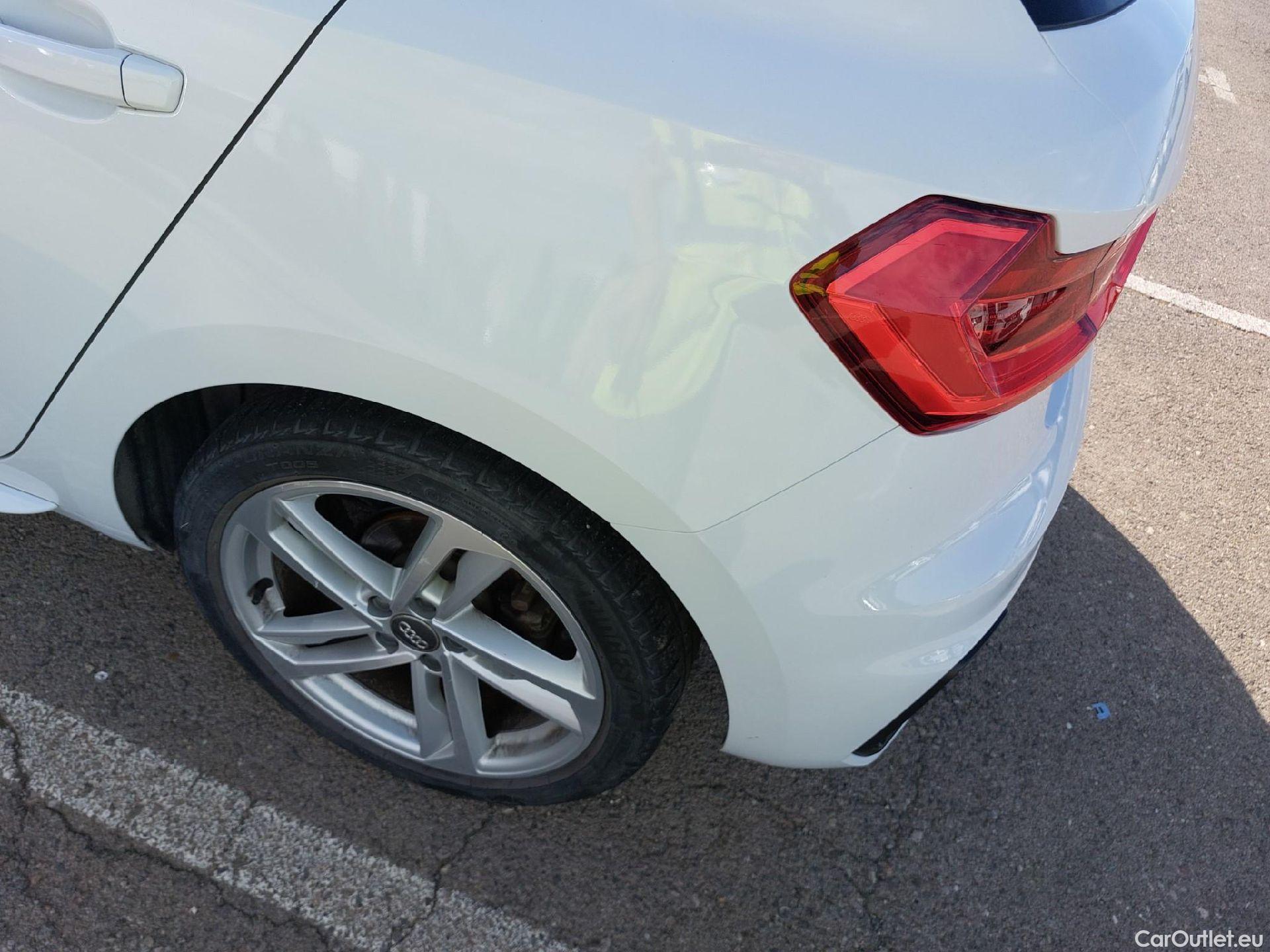  Audi  A1 Sportback AUDI A1 / 2018 / 5P / berlina con portón Sportback S line 30 TFSI 81kW (116CV) (AC) #7