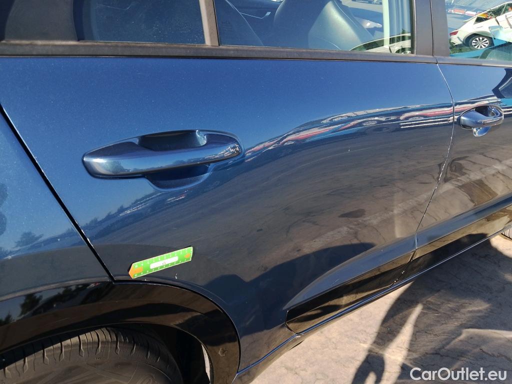 KIA  Niro KIA  / 2022 / 5P / crossover 1.6 GDi PHEV 135kW (183CV) Drive #11