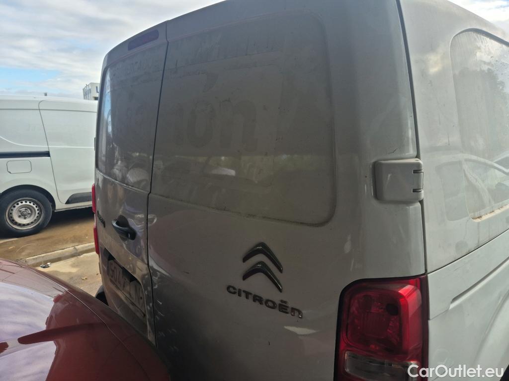  Citroen  Jumpy CITROEN  / 2016 / 4P / furgón Talla M BlueHDi 120 S&S 6v Control #17