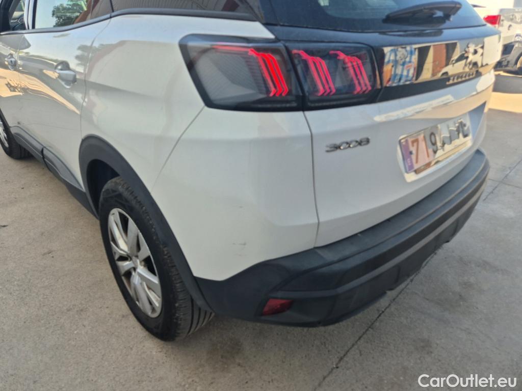  Peugeot  3008 PEUGEOT  / 2020 / 5P / todoterreno 1.5 BlueHDi 96kW S&S Active Pack EAT8 #18