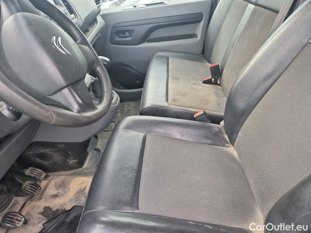  Citroen  Jumpy CITROEN  / 2016 / 4P / furgón Talla M BlueHDi 120 S&S 6v Control #42