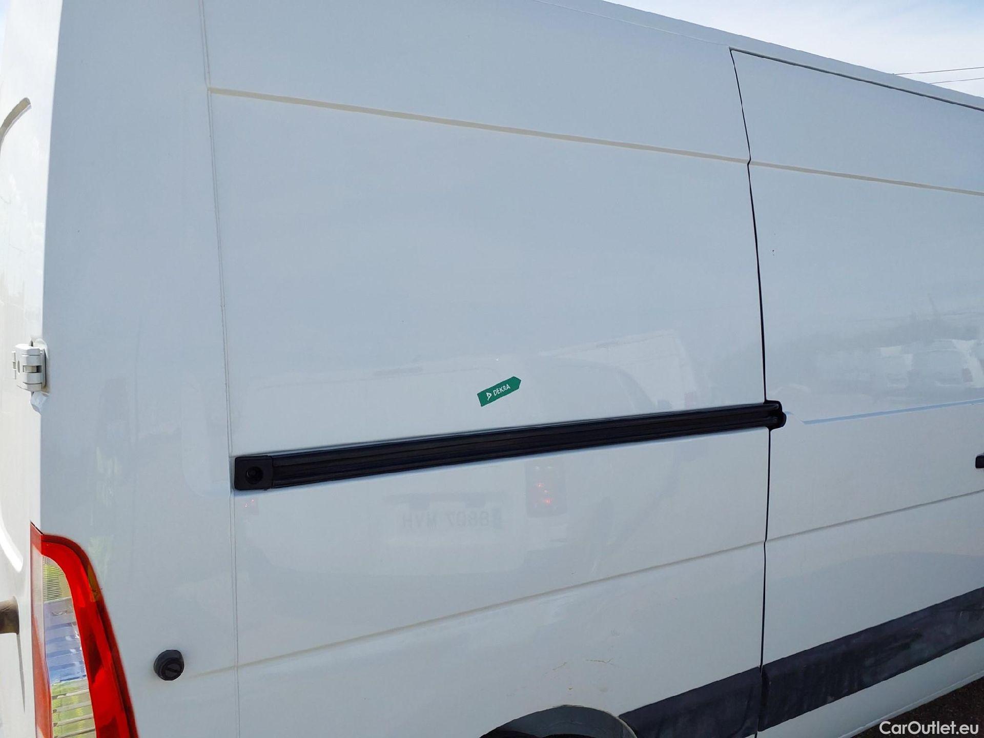  Nissan  Interstar NISSAN  / 2018 / 4P / furgón L2H2 3,5T 2.3dCi 99kW FWD Comfort #22