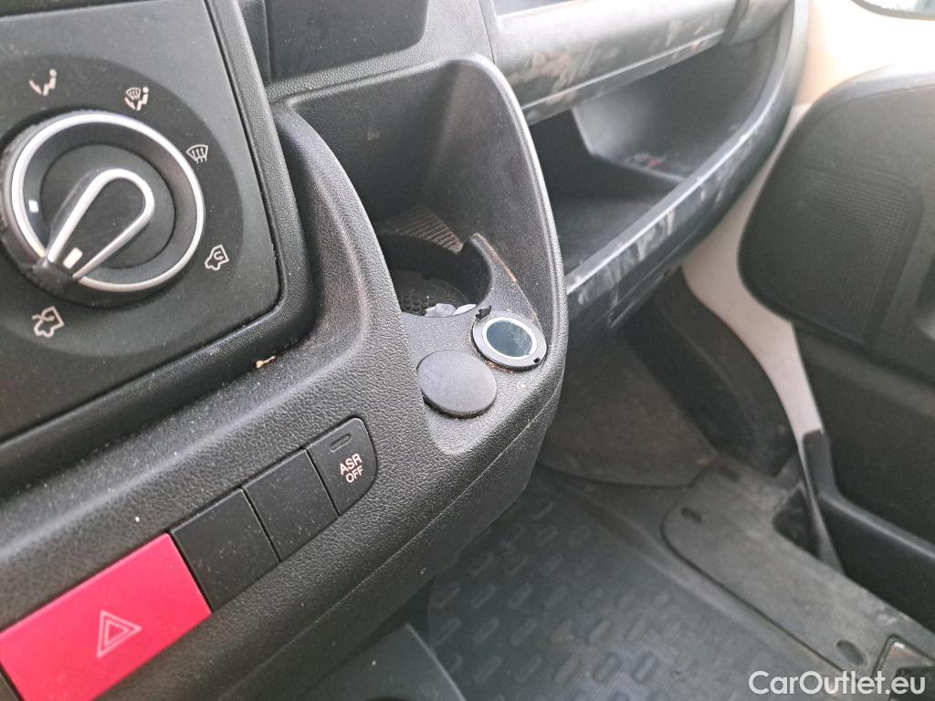  Opel  Movano OPEL  / 2021 / 4P / furgón Furgón Base L2H2 3.5T 2.2 BlueHDi 88kW #40