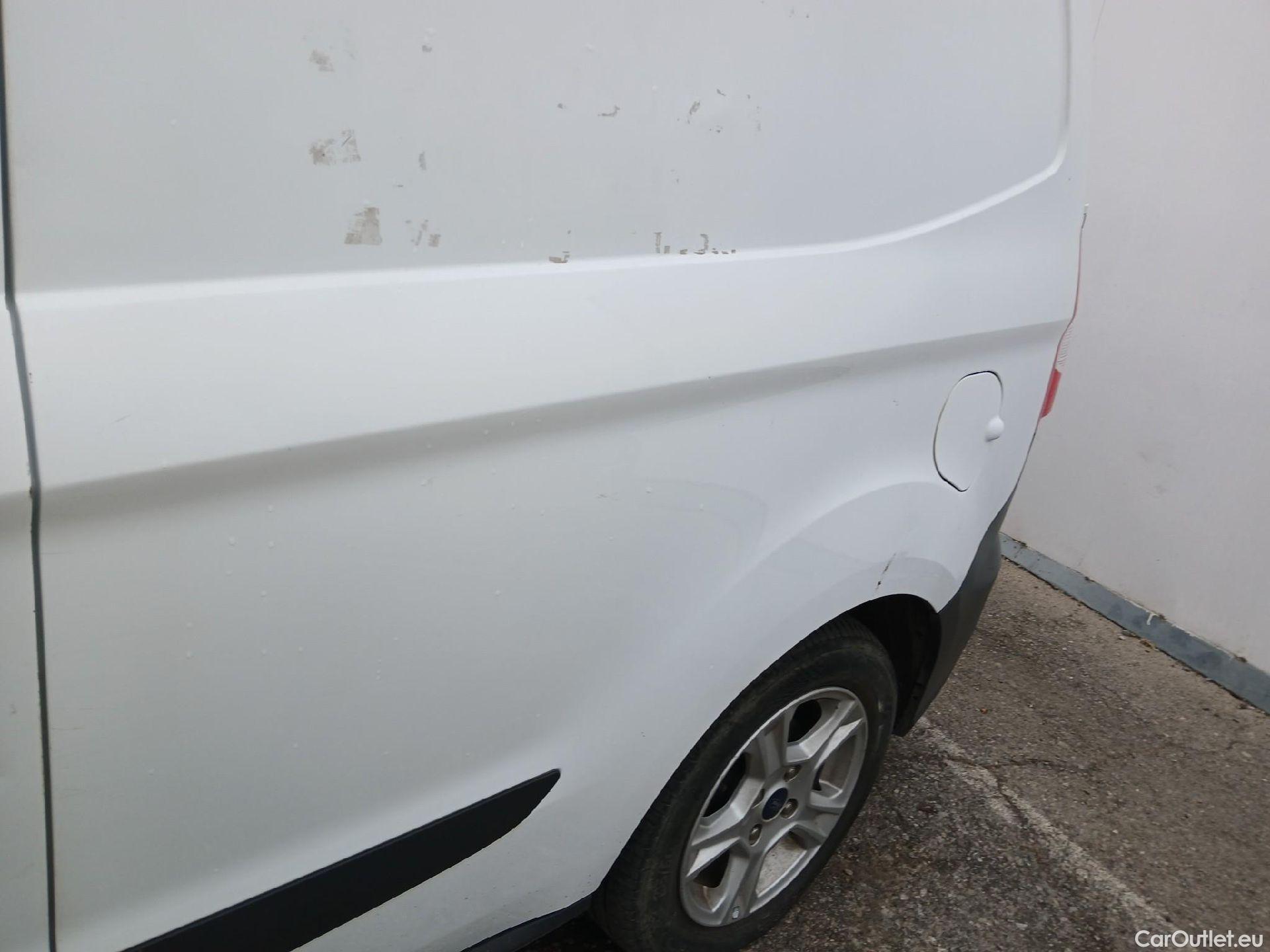  Ford  Transit FORD  Courier/2014/4P/furgón der.turis Van 1.5 TDCi 75kW Trend #37