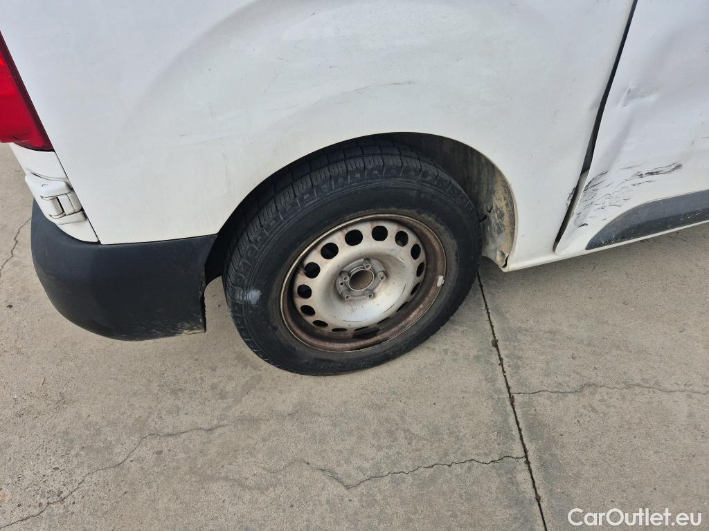  Citroen  Jumpy CITROEN  / 2016 / 4P / furgón Talla M BlueHDi 120 S&S 6v Control ---  Isotermo #37