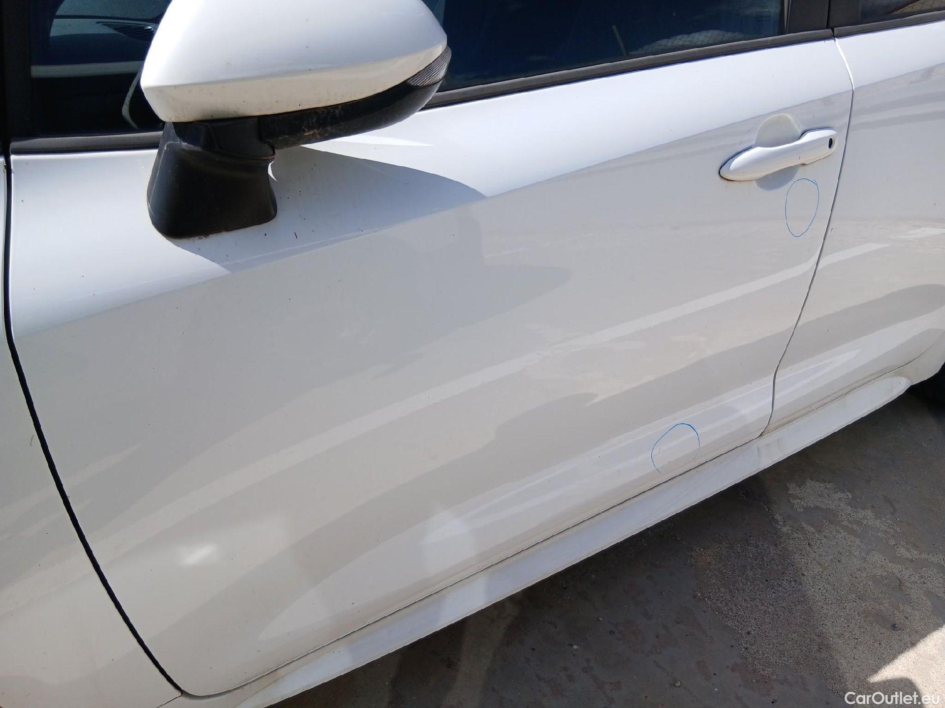  Toyota  Corolla TOYOTA  1.8 125H ACTIVE TECH E-CVT (CX)  SIN LLAVES #17