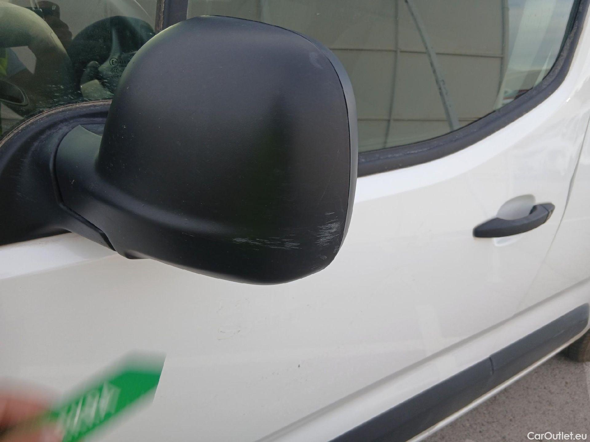  Citroen  Berlingo CITROEN  / 2018 / 3P / furgón derivado de turismo Talla M BlueHDi 100 CONTROL #15