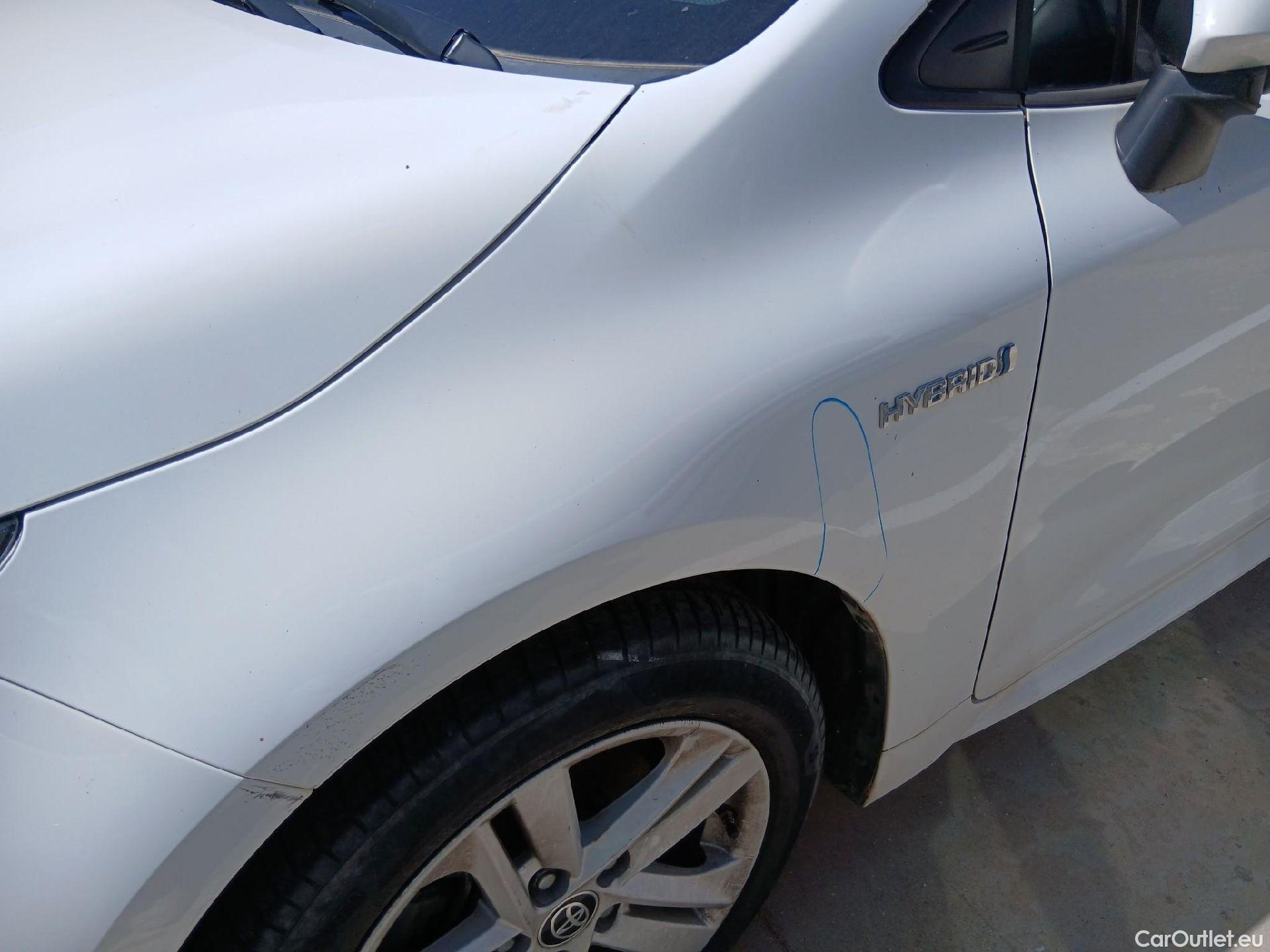  Toyota  Corolla TOYOTA  1.8 125H ACTIVE TECH E-CVT (CX)  SIN LLAVES #16