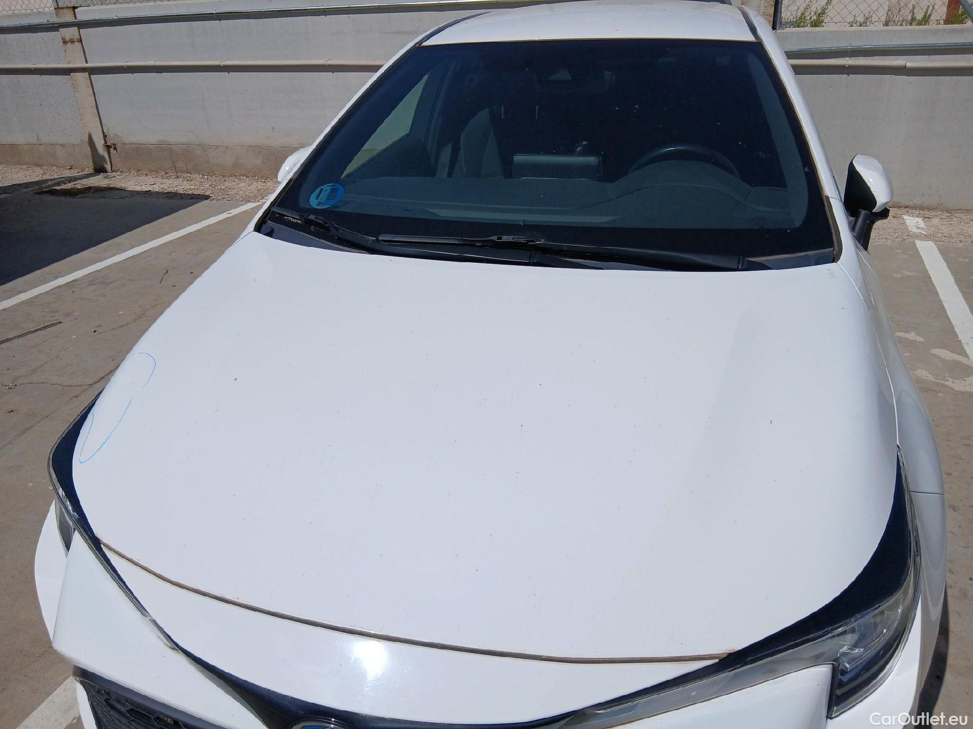  Toyota  Corolla TOYOTA  1.8 125H ACTIVE TECH E-CVT (CX)  SIN LLAVES #6