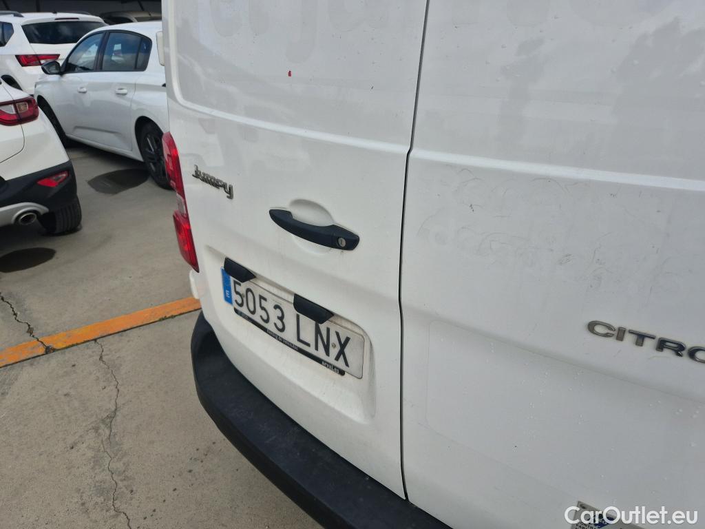  Citroen  Jumpy CITROEN  / 2016 / 4P / furgón Talla M BlueHDi 120 S&S 6v Control ---  Isotermo #43