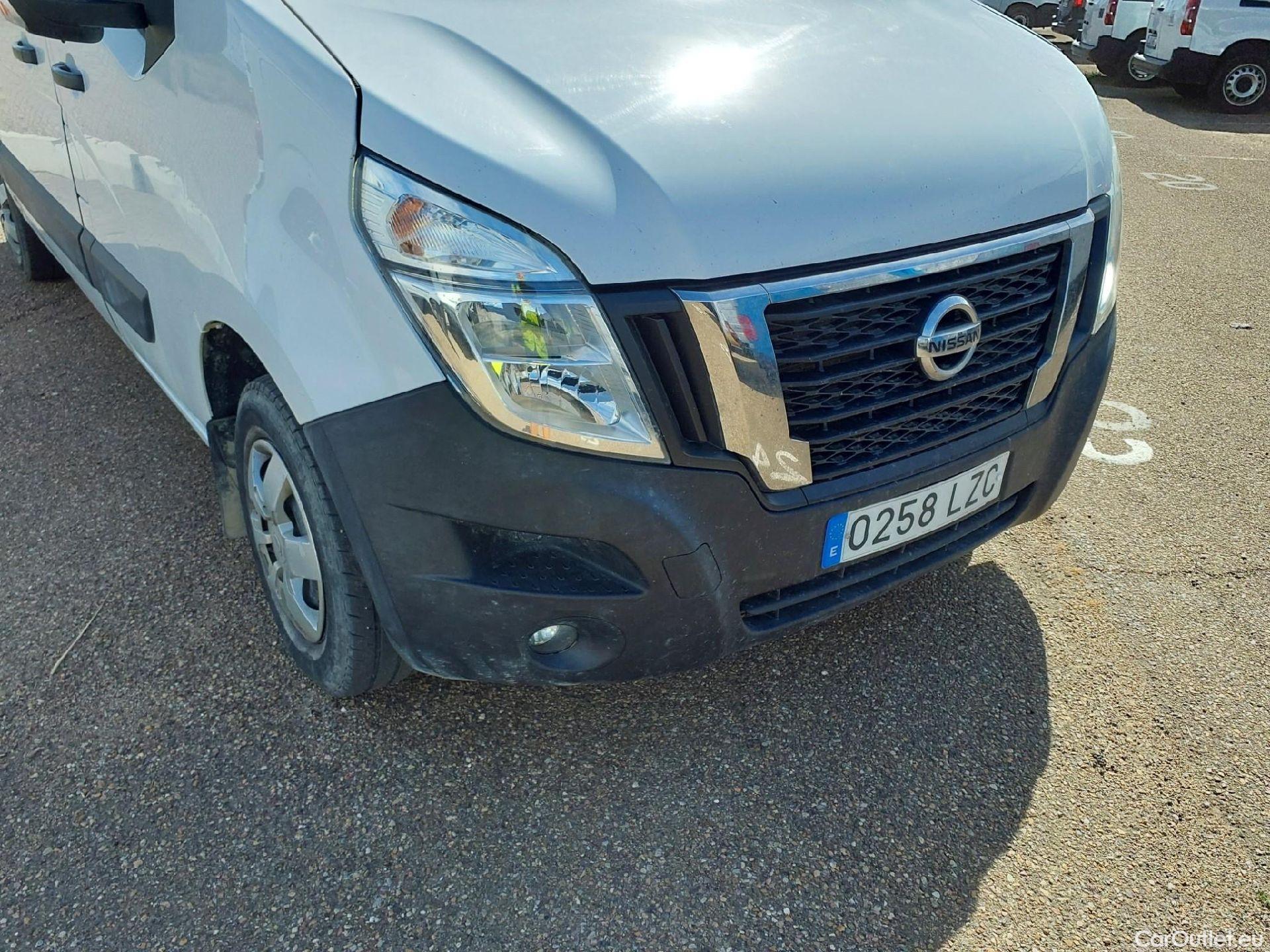  Nissan  Interstar NISSAN  / 2018 / 4P / furgón L2H2 3,5T 2.3dCi 99kW FWD Comfort #42