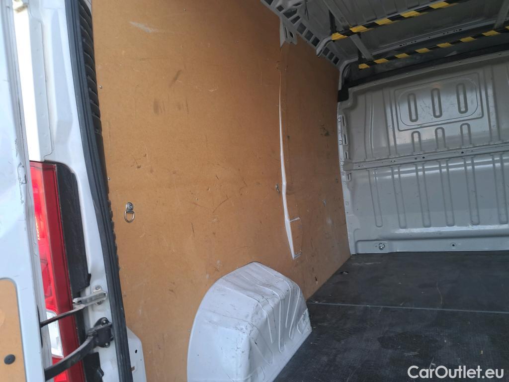  Opel  Movano OPEL  / 2021 / 4P / furgón Furgón Base L2H2 3.5T 2.2 BlueHDi 88kW #42
