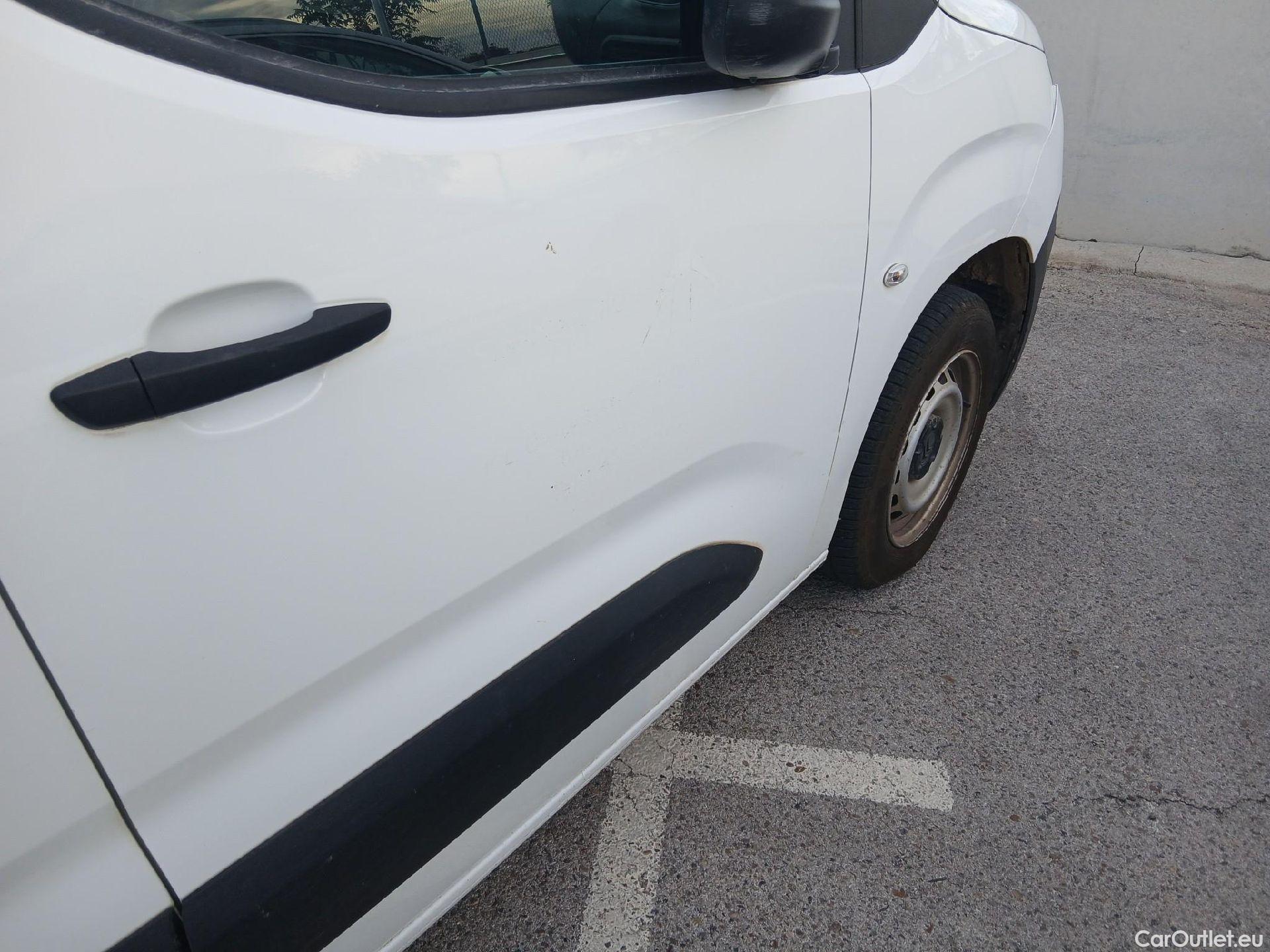  Citroen  Berlingo CITROEN  / 2018 / 3P / furgón derivado de turismo Talla M BlueHDi 100 CONTROL #35
