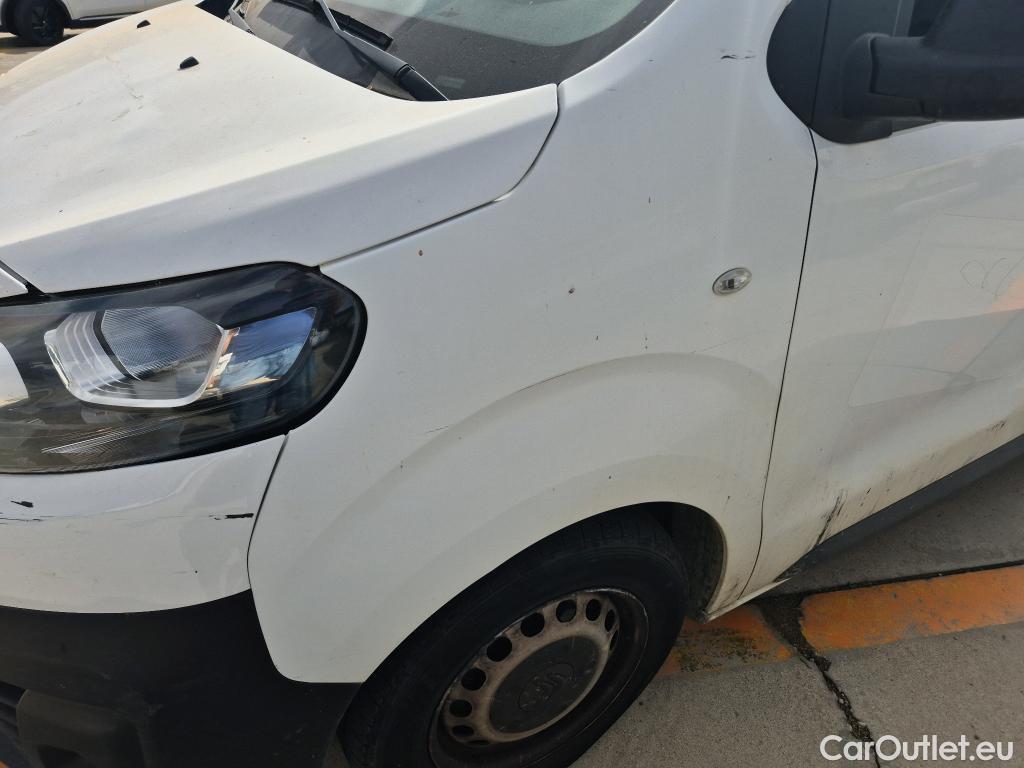  Citroen  Jumpy CITROEN  / 2016 / 4P / furgón Talla M BlueHDi 120 S&S 6v Control ---  Isotermo #17