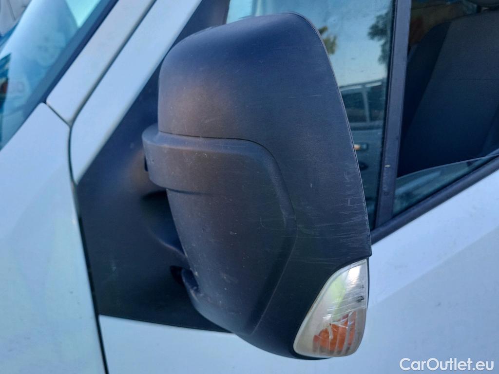  Renault  Master RENAULT  / 2019 / 4P / combi Combi 9 L2H2 3500 En B dCi 110kW #61