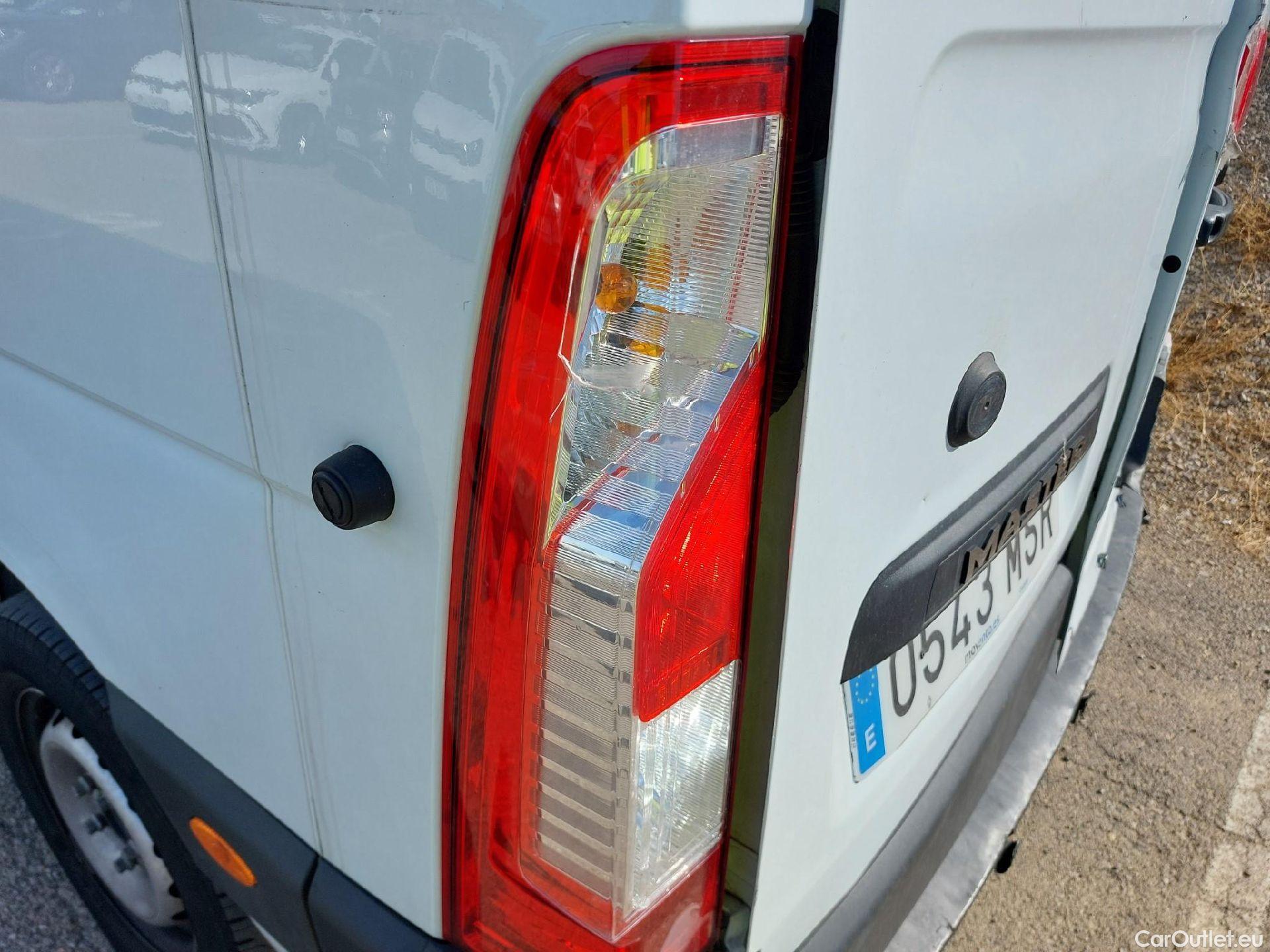  Renault  Master RENAULT  / 2019 / 4P / furgón Furgón T L3H2 3500 Bl dCi 99kW(135CV) #37